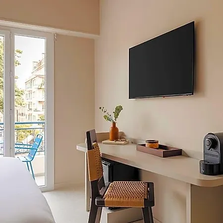 Hotel Yelo Promenade Magnan, Sonder Niza