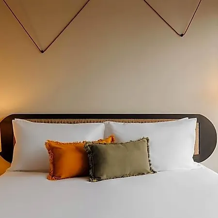 Hotel Yelo Promenade Magnan, Sonder Niza